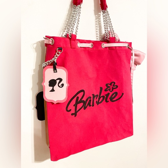 Custom reworked vintage Barbie face oversized tote bag. - Picture 4 of 8